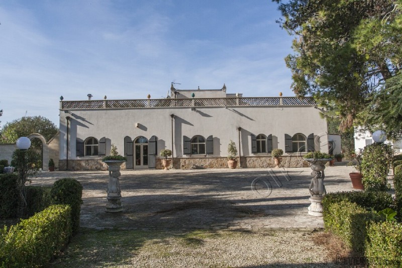 V000275, Wonderful 5 Bedrooms Villa..