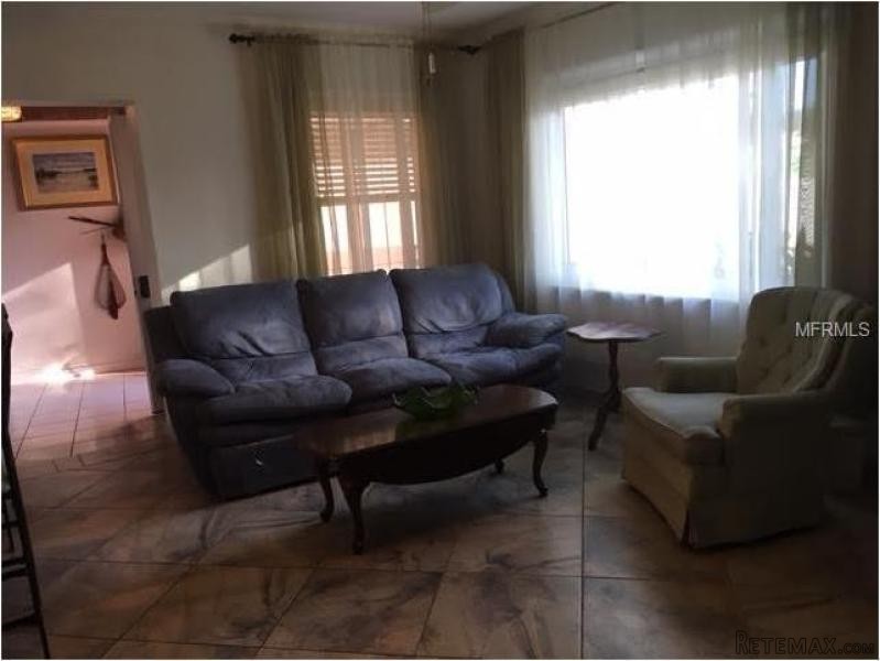 3 bedroom Property For Sale: 8.. - 2