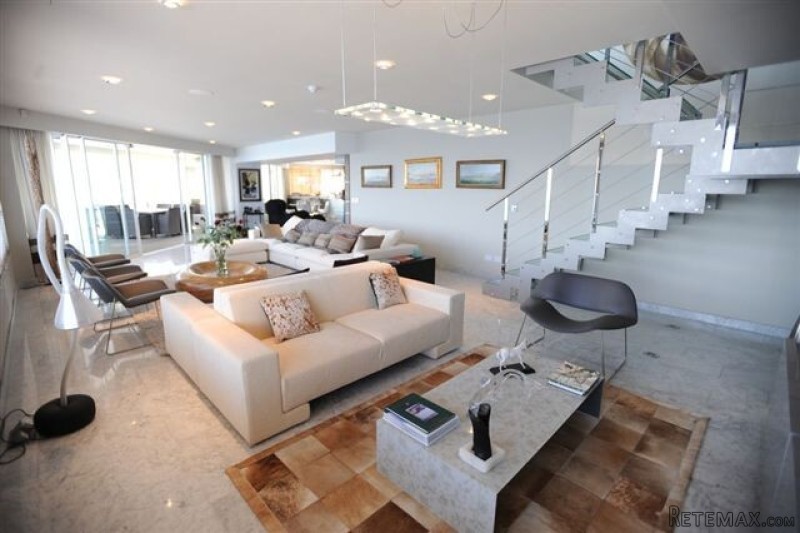 Flat, Luxurious Finish - 2