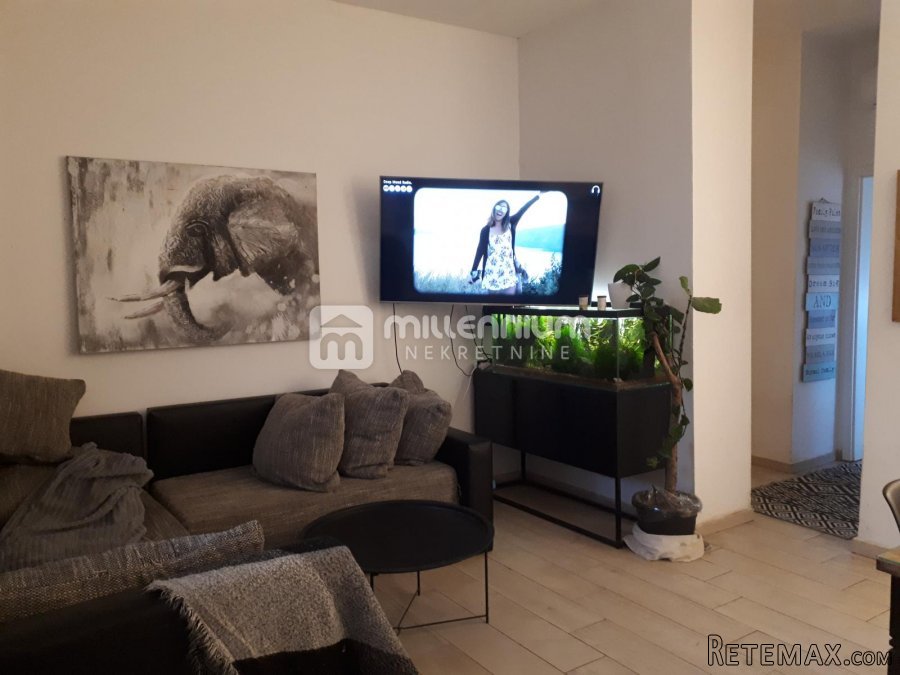 Ika, 89m2, dvije stambene jedinice, bazen, parking - 2
