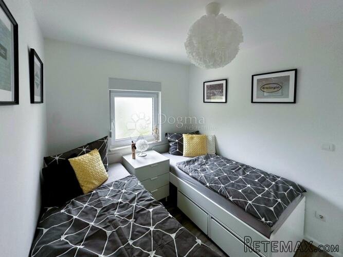 ČIOVO-KUĆA S 3 APARTMANA I BAZENOM - 3