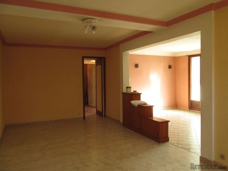 Large 4 Bed Stone House - 2
