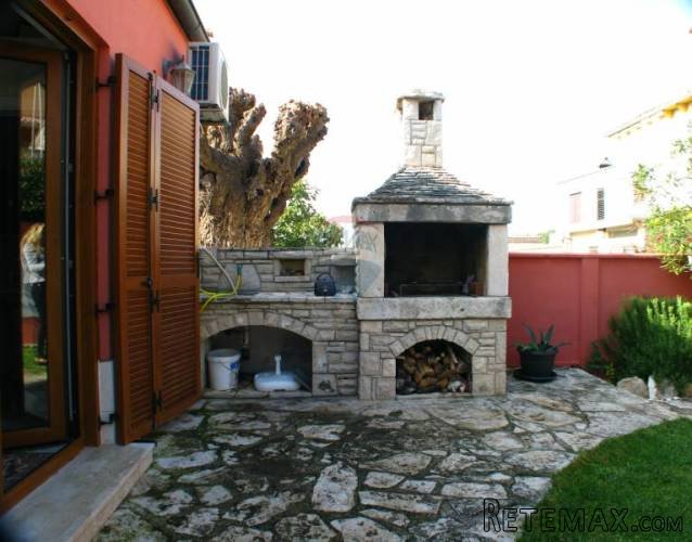 ISTRA, VALTURA, NOVOUREĐENA KAMENA KUĆA - 5