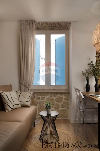 Rovinj, centar, dvosoban stan uređen sa stilom - 4