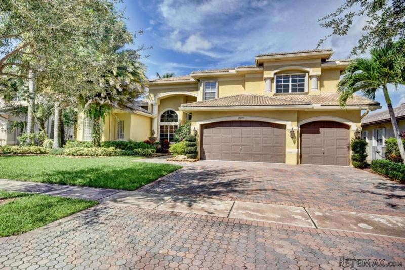 19229 Natures View Ct, Boca Raton, FL -..
