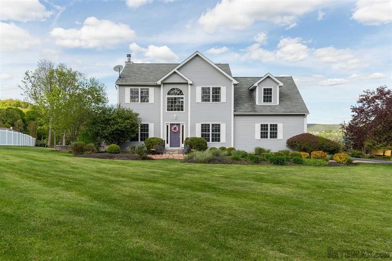 3 bedroom House For Sale: 20 Martin Rd..