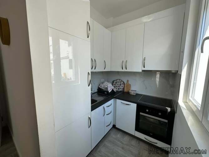 Vila, Zeleni Pojas, Bar, 560.000Eur - 2