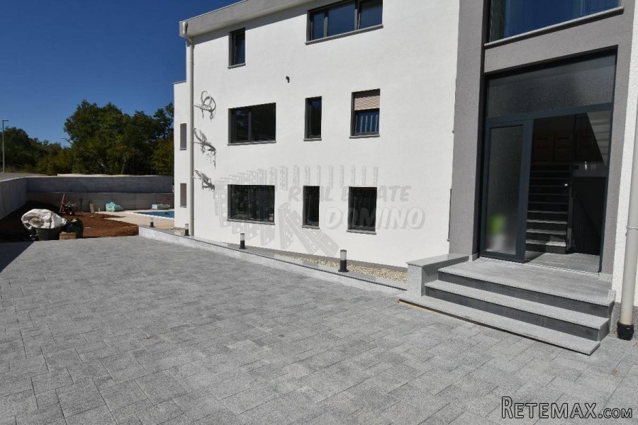 Ekskluzivni penthouse s krovnim bazenem i fantastičnim.. - 4