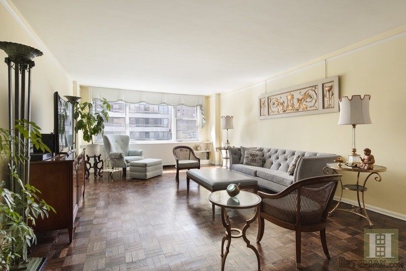 4 bedroom Apartment For Sale: 175 EAST..