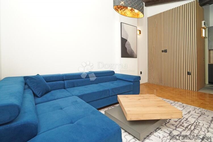 Elegantna prizemnica u nizu 82 m²- Červar
