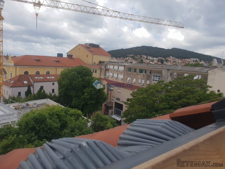 Split, centar, 77m2 4. kat - 6