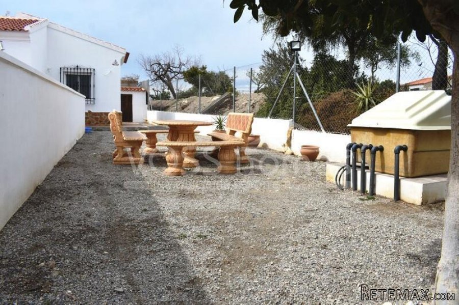 A beautifully presented, very spacious, 2 bedroom, 1.. - 7