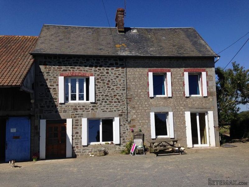 Equestrian House in Great Location - 2