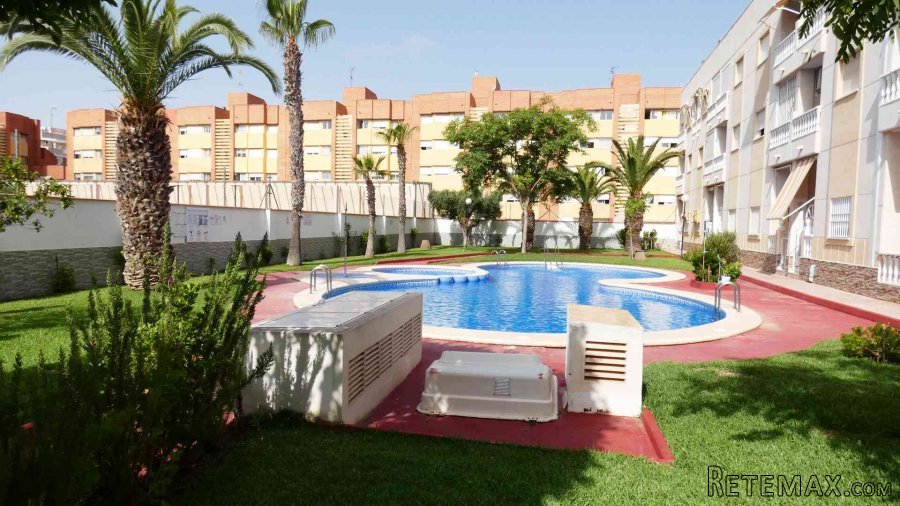 Apartamento 2 dormitorios en primera planta, amueblado y.. - 2