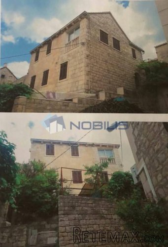 Brač, Pučišća, 2 kuće 270m2 + 30 m2, parcela 370m2 - 2