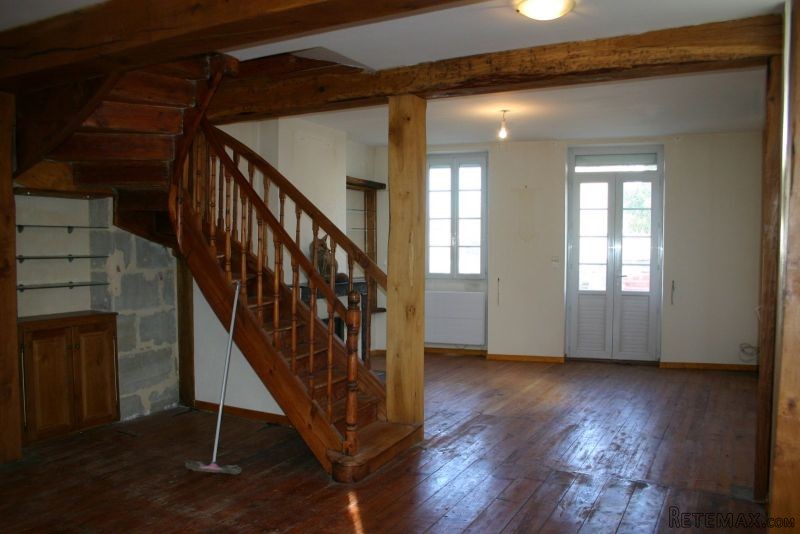 A Large 4 Bedroomed Property Situated.. - 2