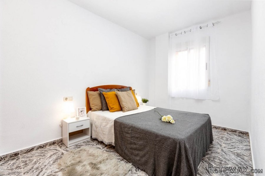 Apartamento de 1 dormitorio, 1 baño, salón, cocina y t.. - 4