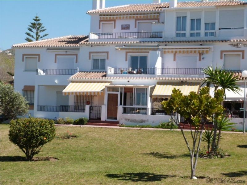 1 bedroom, 1 bathroom Apartment, (build..