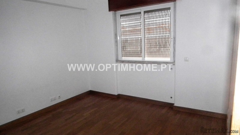 3 Bedrooms Flat For Sale - Lisboa - 2
