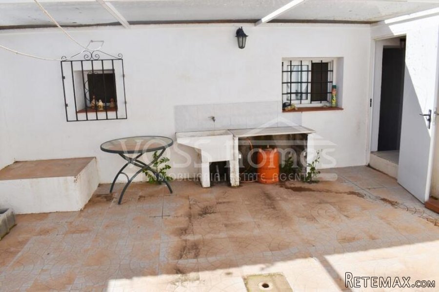 NEW & EXCLUSIVE TO VOSS HOMES - Large 147m2, renovated.. - 6