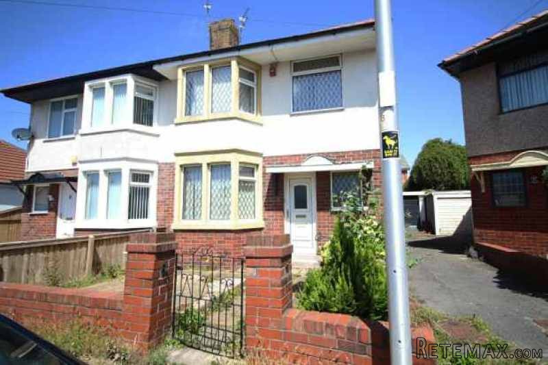 3 bedroom, Semi-detached House house..
