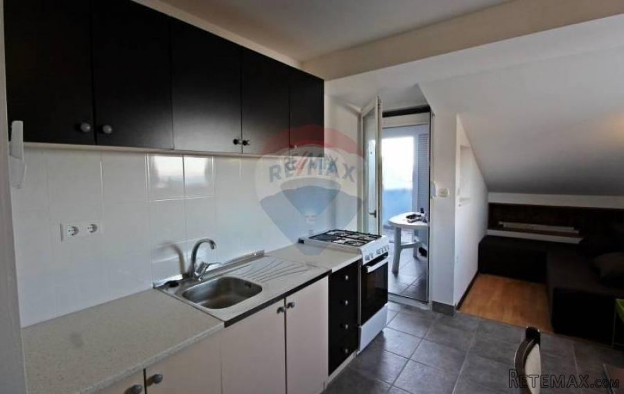 OMIŠALJ-Villa sa 7 apartmana na 100 metara do mora - 7