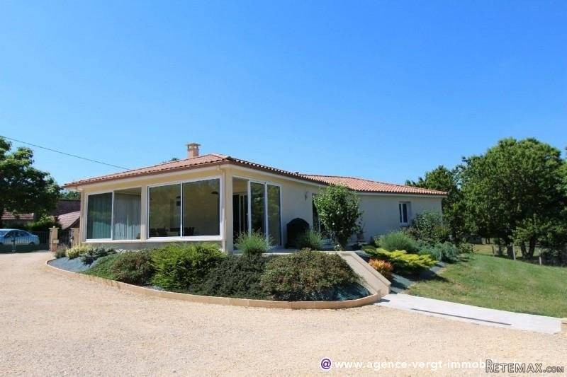 Recently Built House 20 Minutes From..