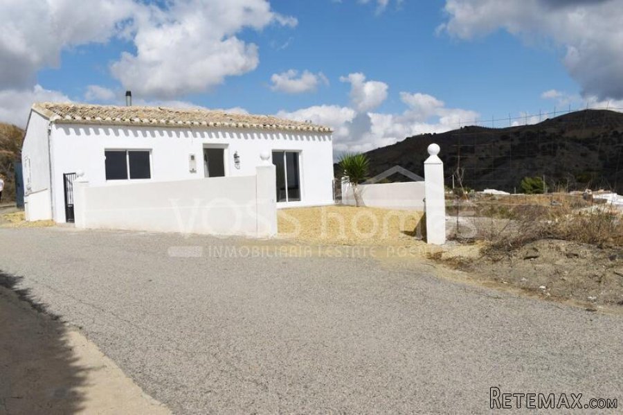 EXCLUSIVE TO VOSS HOMES - A very interesting property made.. - 2