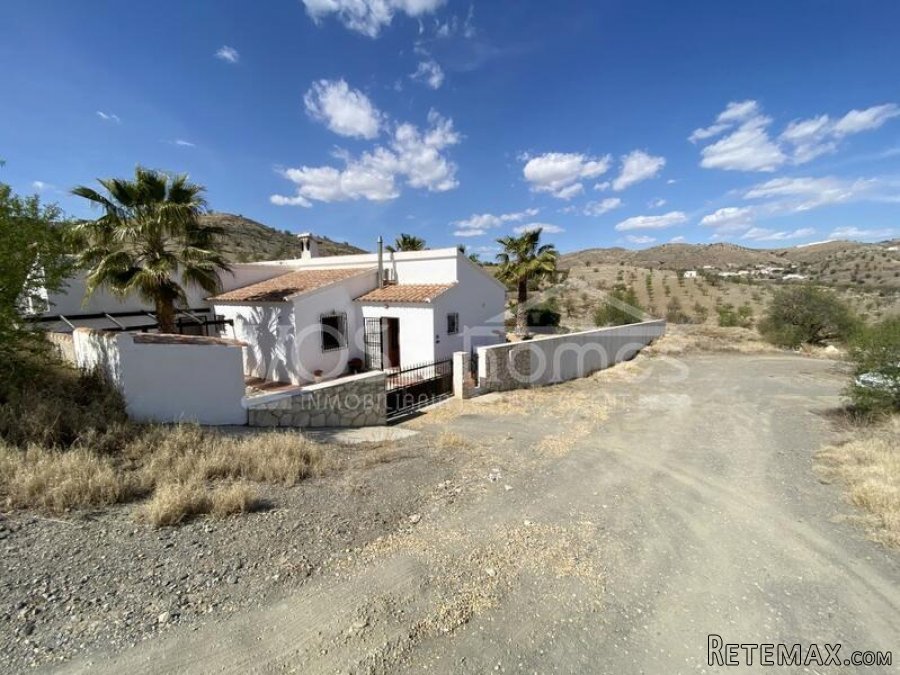 NEW & EXCLUSIVE TO VOSS HOMES - A large, uniquely designed.. - 12