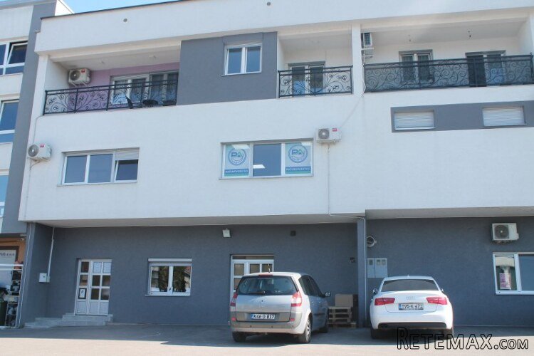 Najpovoljnije u Cazinu Trosoban stan - 3