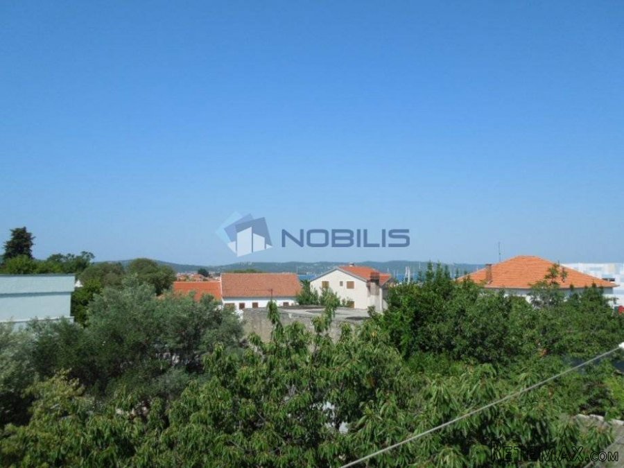 Zadar, Biograd n/M, centar, gradilište 390m2 (kuća i p..