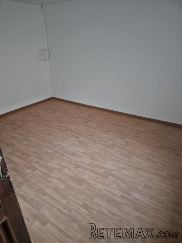 Prodajem kucu u Krcedinu - 15