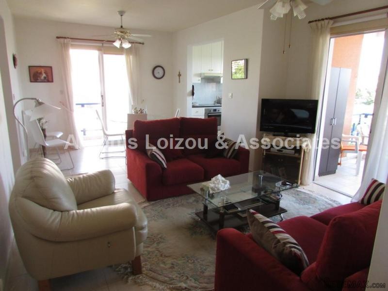 2 Bed Apartment in Universal - 2