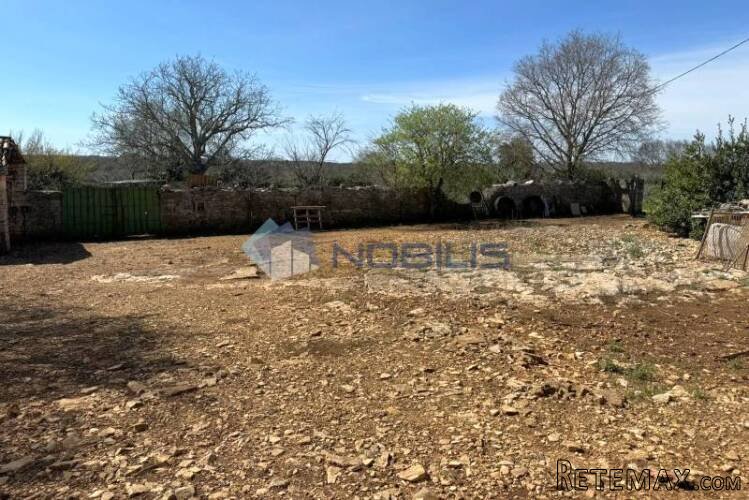 Cukrići, dvije stare kamene kuće 212 m2 sa 650 m2 okućnice - 6