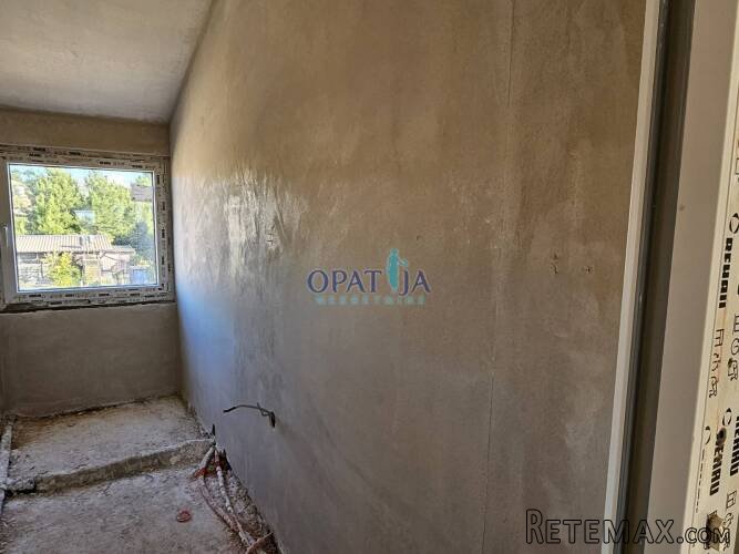 Vir Apartman s pogledom na more na zadnjem katu - 8