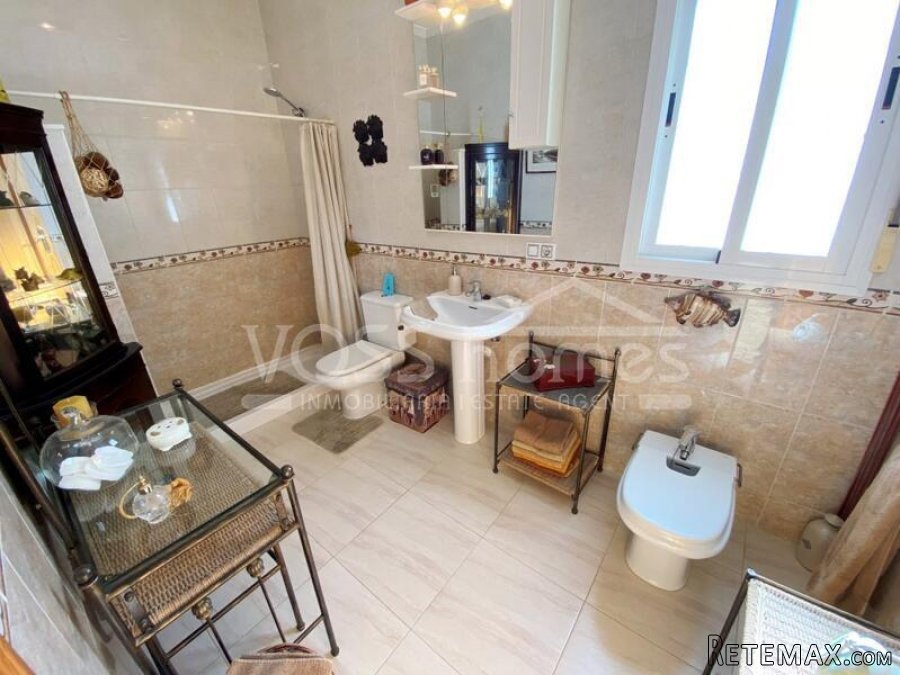 NEW & EXCLUSIVE LISTING TO VOSS HOMES - A lovingly.. - 19