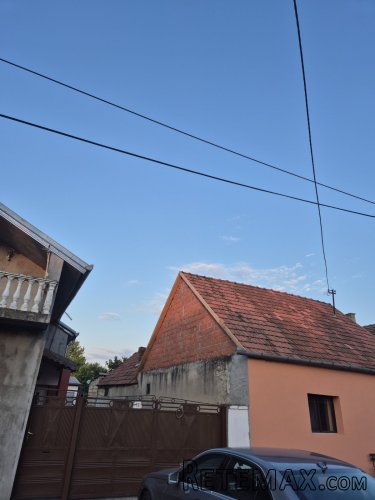 Prodajem kucu u Krcedinu - 19