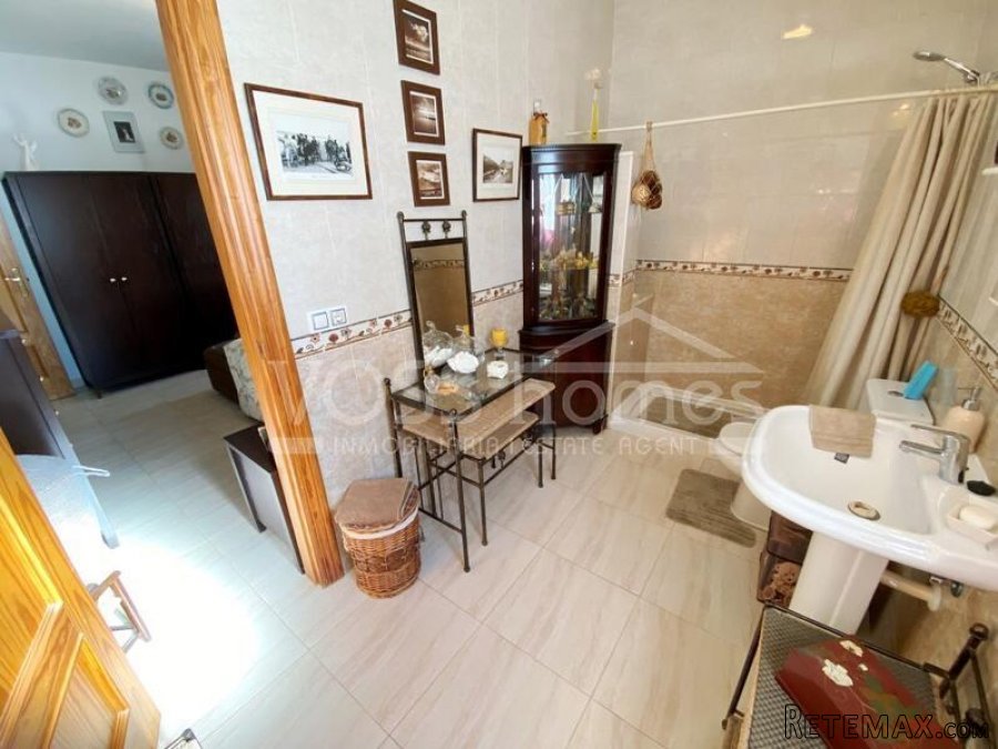 NEW & EXCLUSIVE LISTING TO VOSS HOMES - A lovingly.. - 20