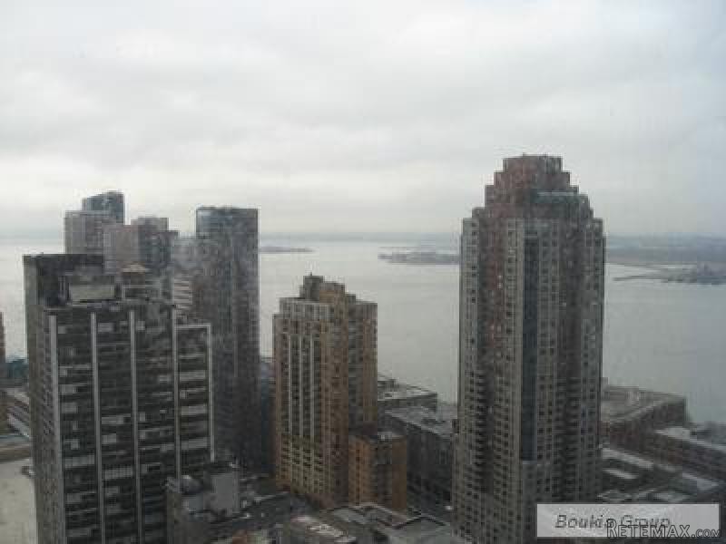 40th Floor - South Facing Split 2..