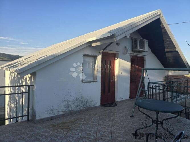 DRNIŠ - KATNICA S POTKROVLJEM U CENTRU GRADA, prodaja - 2