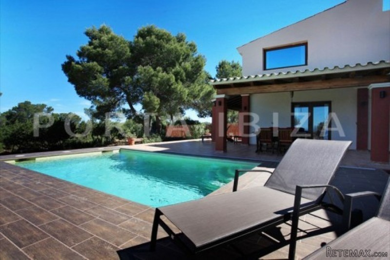 Fabulous villa with sea view above Cala.. - 2
