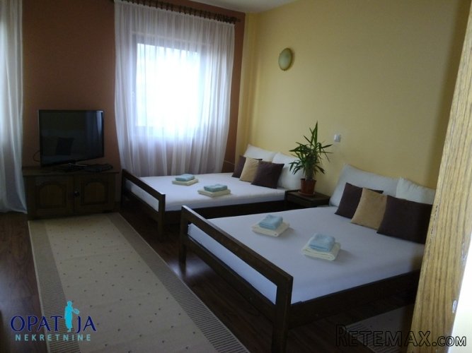 OPATIJA, PRILIKA!!!- apartmanska kuća za investiciju - 2