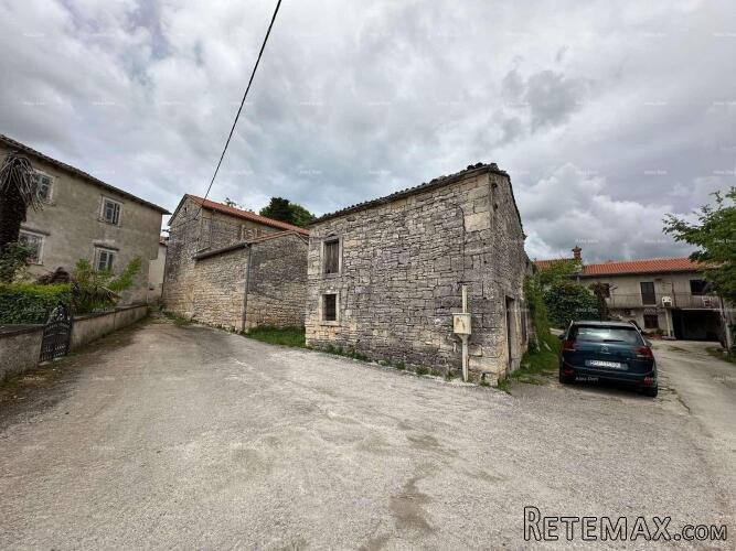 Prodaju se dvije stare kamene kuće , blizina grada Poreča. - 3