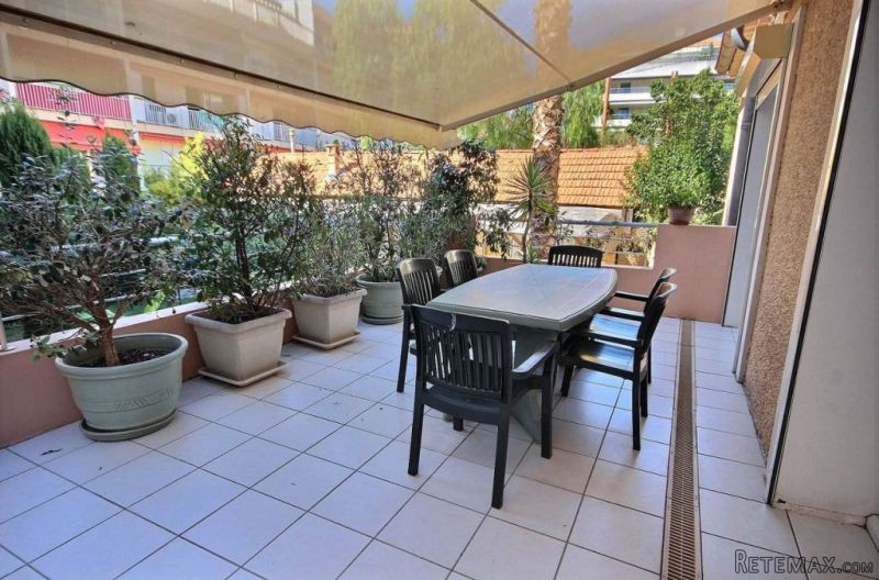 Sale House - Cannes - 2