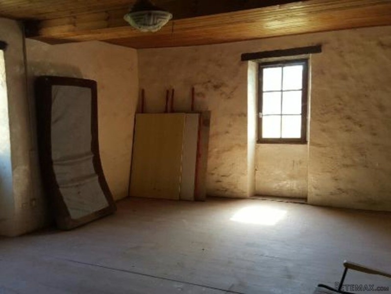 Stone House To Renovate With An.. - 2