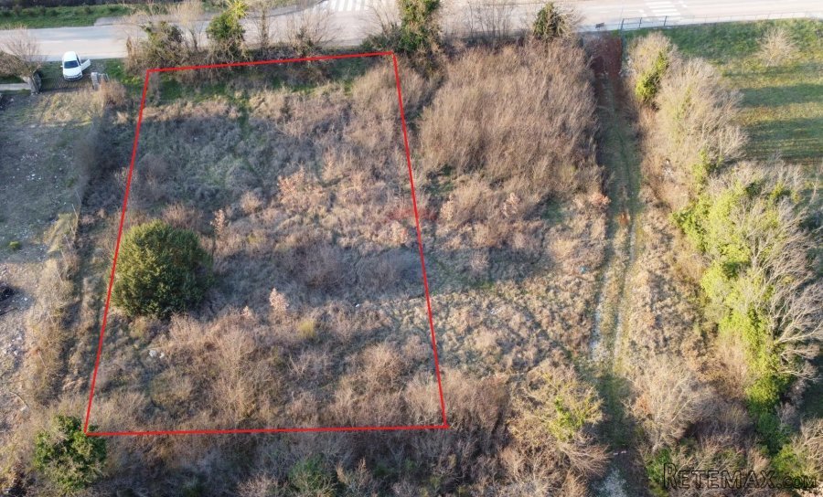 Rovinj okolica - Građevinsko zemljište 1560 m2 par minuta vo