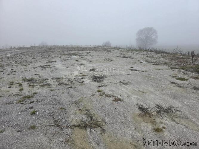 Građevinsko zemljište 2.279m² u Zlataru uz glavnu cestu