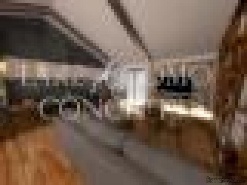 Apartment For Sale In Como Town Centre..