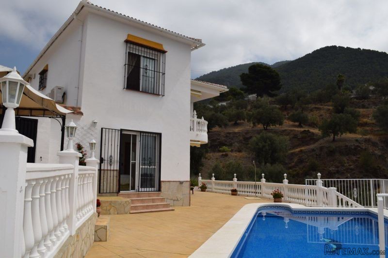 Villa for Sale in Alcaucin, Alcaucin.. - 2