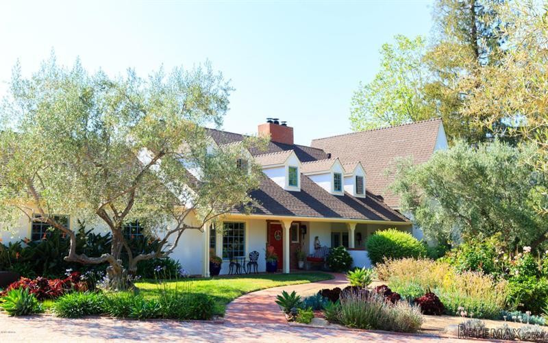4 bedroom House For Sale: 3165..
